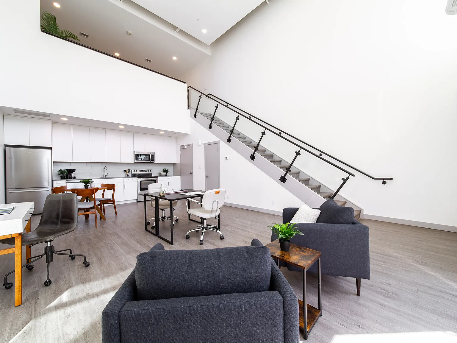 North Point Live-Work Lofts — Photo 4