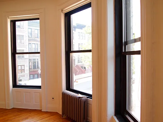 Rented by Bohemia Realty Group | media 12