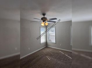 233 Roesler Rd E, San Antonio, TX 78220