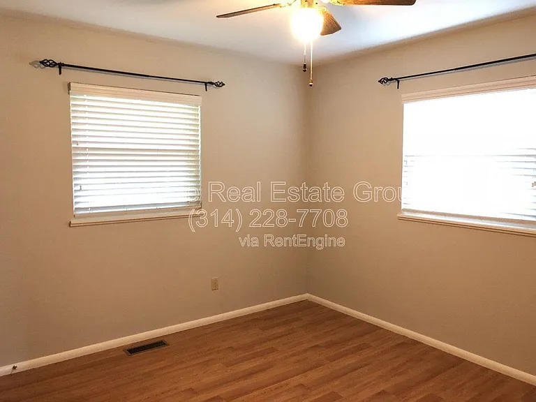 302 Brightsand Ct — Photo 5