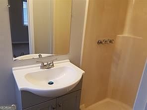 5th image of 4101 Spring Lake Cir