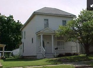 909 Fulton St, Keokuk, IA 52632