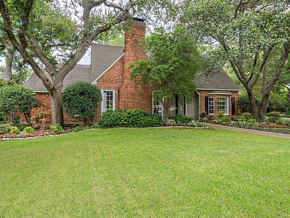 2nd image of 9909 Wood Forest Dr