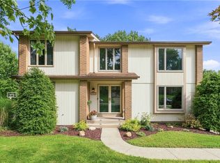 163 Cassia Dr, Clairton, PA 15025