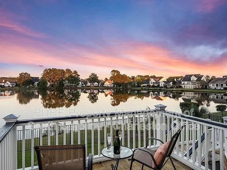 1597 Rivertowne Country Club Dr — Photo 2