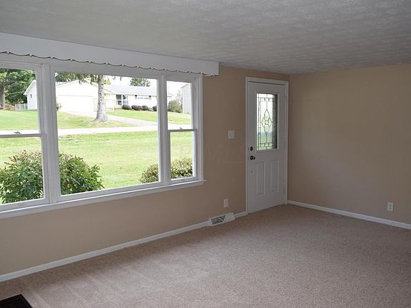 3rd image of 1290 Ellen Dr