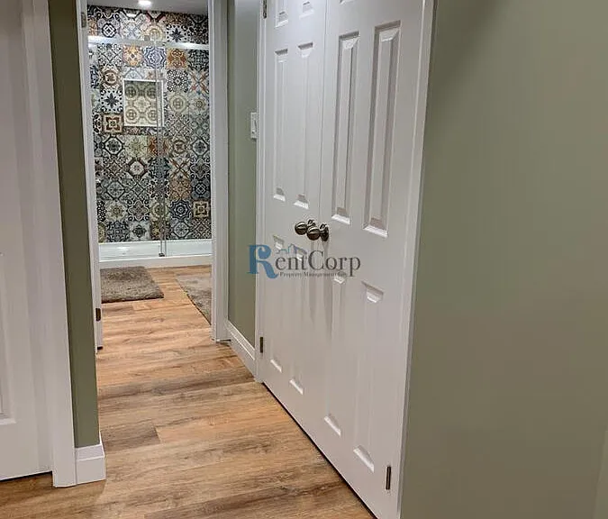 355 Bamberg Cres #1 — Photo 10