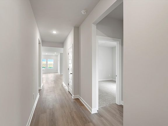 SCA_Vickery-Station_Chandler_Hallway_644-Orsman-Trl