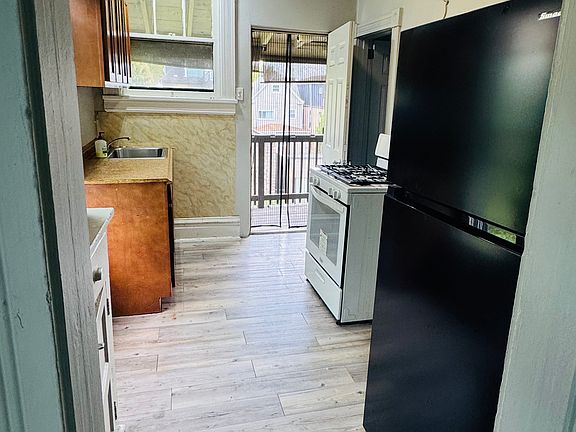 Kitchen, new refrigerator
