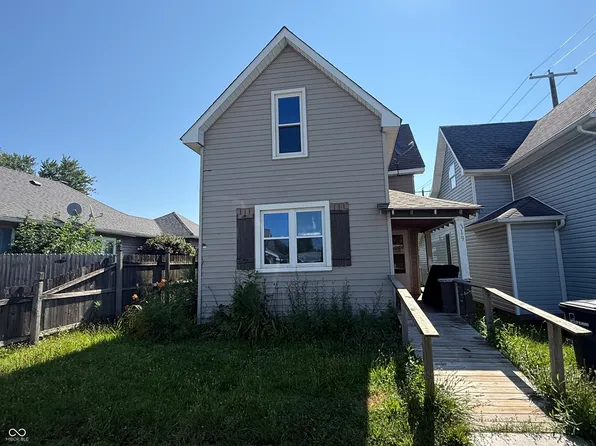 119 N 10th St, Elwood, IN 46036