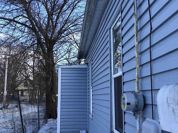 5th image of 1704 S Livingston St