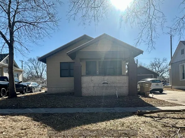 217 W 11th St, Grand Island, NE 68801