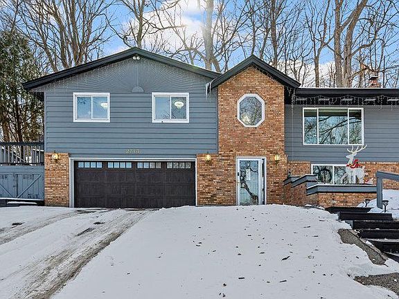 2nd image of 2713 Brookview Dr