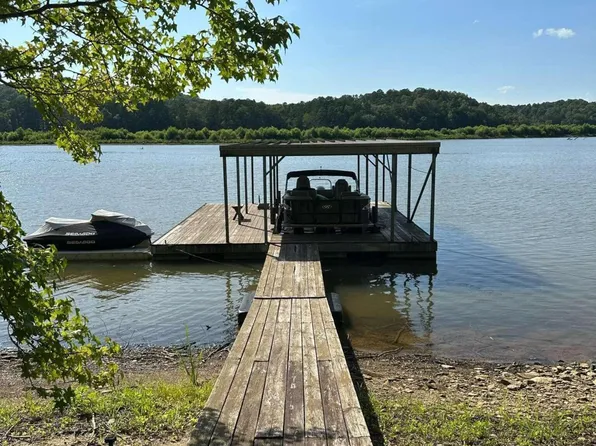 7113 Spring Valley Dr, Murrayville, GA 30564