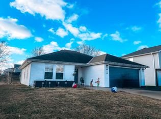 1706 Sunset Dr, Warrensburg, MO 64093