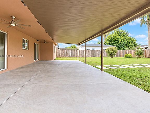 4th image of 18045 SW 154th Pl