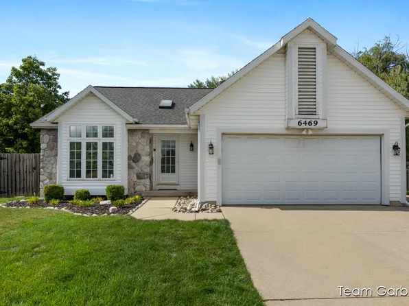 6469 Edgeknoll Ct SE, Grand Rapids, MI 49508