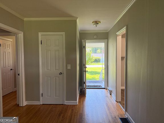 2nd image of 108 W Peter St