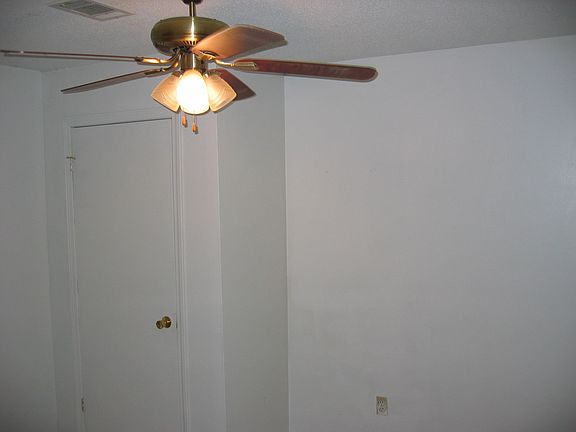 5th image of 11393 Harris Dr