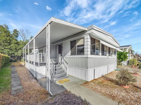 106 Winchester Drive, Santa Rosa, CA 95401