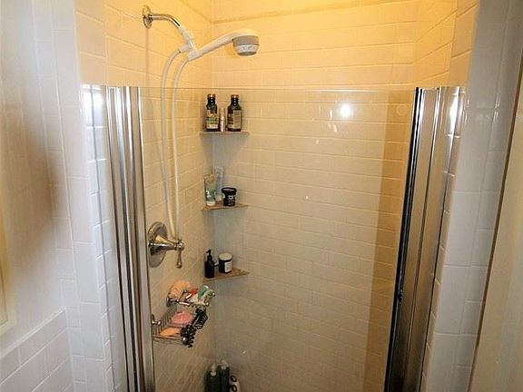 landlord_unit_photo_43456629_11