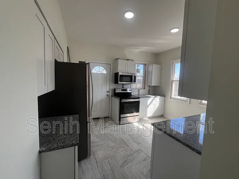 2972 Field St — Photo 2