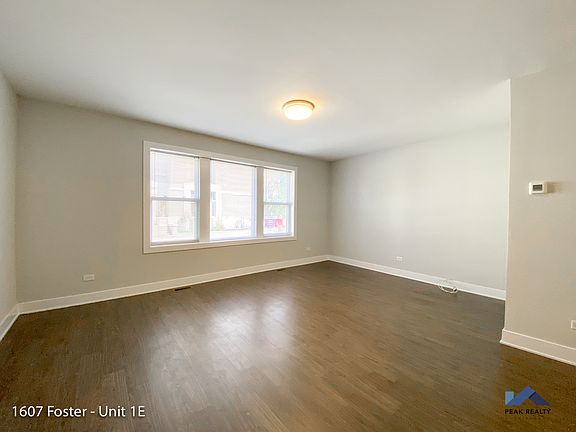 4th image of 1607 W Foster Ave APT 1E
