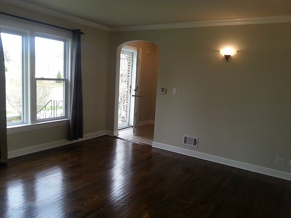 5th image of 9558 S Woodlawn Ave