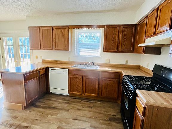 3rd image of 8208 N 120th East Ave