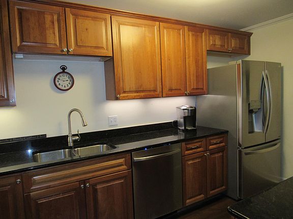 4th image of 3 Country Club Dr APT 205