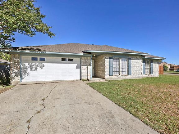 3rd image of 14511 Seminole Dr
