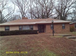 1024 Kings Park Dr, Memphis, TN 38117
