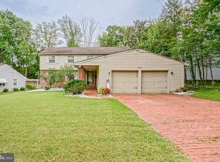 557 Covered Bridge Rd, Cherry Hill, NJ 08034
