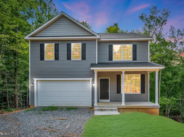 6077 Hamlin Cir, King George, VA 22485