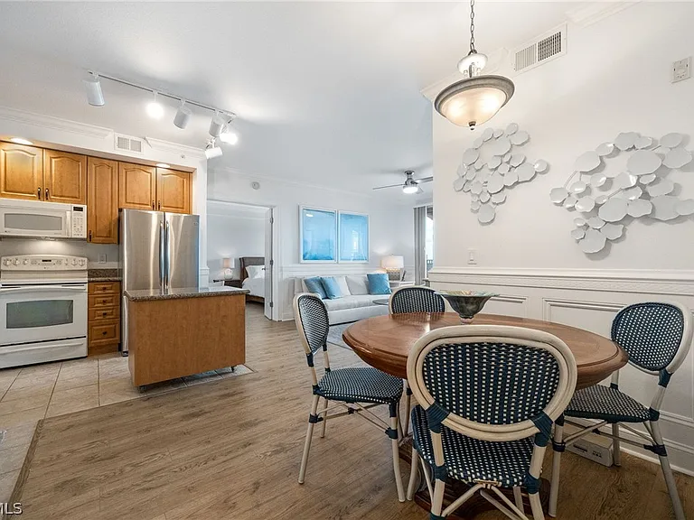2825 Palm Beach Blvd #618 — Photo 13