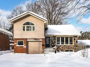 828 Dominion Ave, Midland, ON L4R 1S7