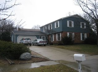 1504 N Columbia St, Naperville, IL 60563