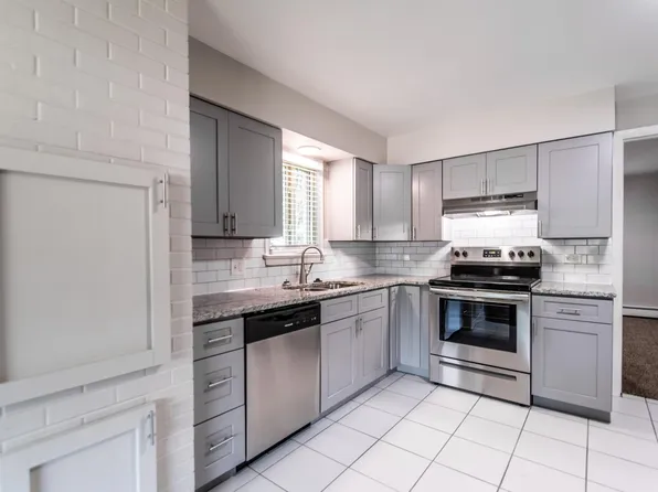 1628 Eaton St, Lakewood, CO
