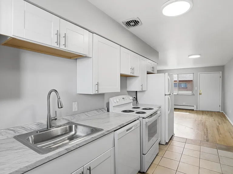 1557 S Ash Street — Photo 30