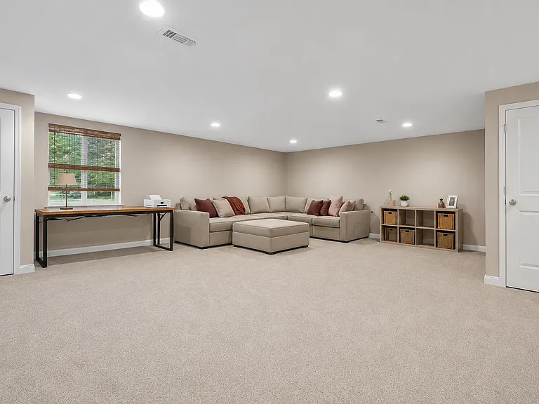 12 Eckert Dr — Photo 27