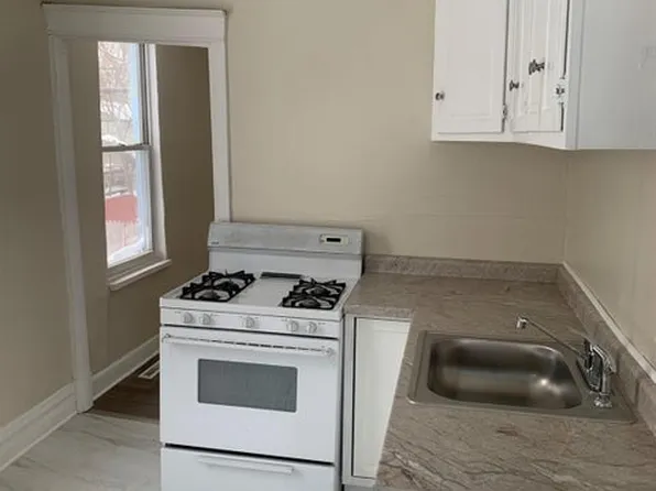 5716 Calumet Ave APT 4, Hammond, IN 46320