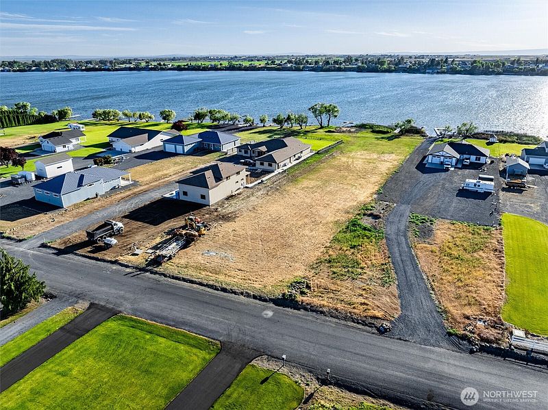 4th image of 3406 NE Wild Goose Road