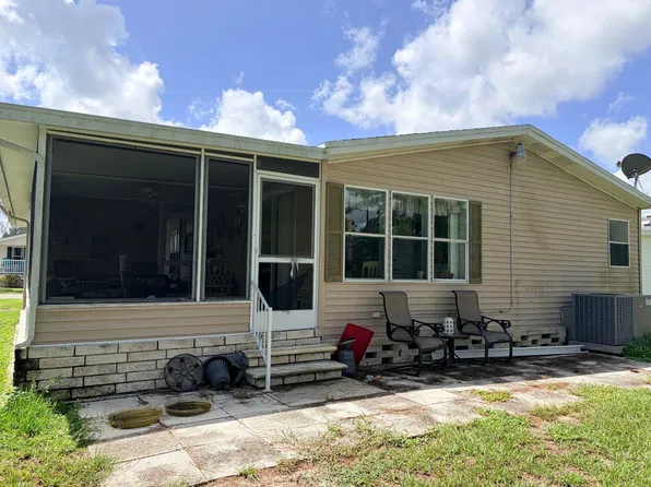 3779 Golf Cart Dr, North Fort Myers, FL 33917