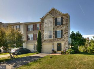 3 N Savanna Dr, Pottstown, PA 19465