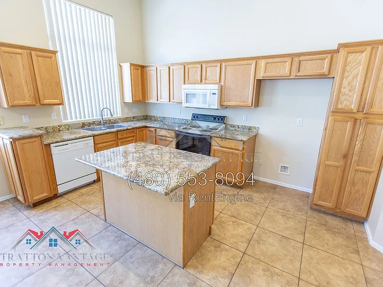 1578 E Megan St — Photo 11