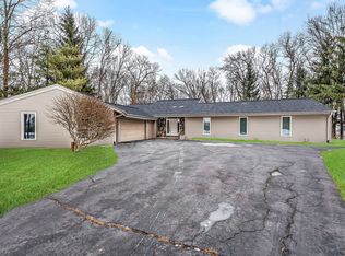 16078 Whipple Rd, Sycamore, IL 60178