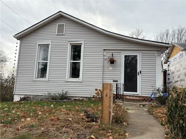 2014 Francis St, Saint Joseph, MO 64501