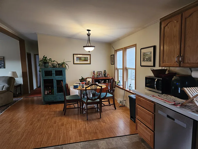 309 Thistle Hill Ln — Photo 2