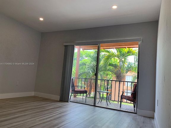 5th image of 7141 Miami Lakes Dr APT O4