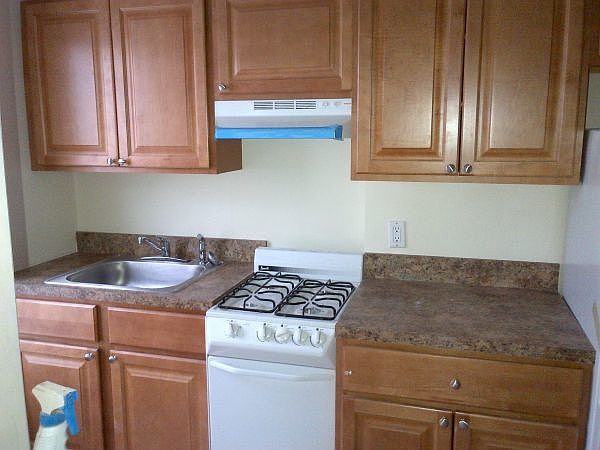 2nd image of 451 Palisade Ave APT 2